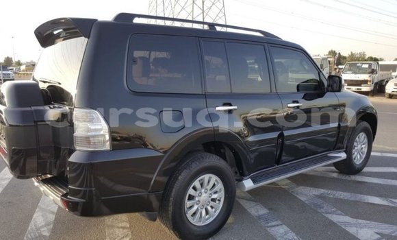Acheter Import Voiture Mitsubishi Pajero Noir à Import - Dubai, Barh el Gazel Acheter Import Voiture Mitsubishi Pajero Noir à Import - Dubai, Barh el Gazel