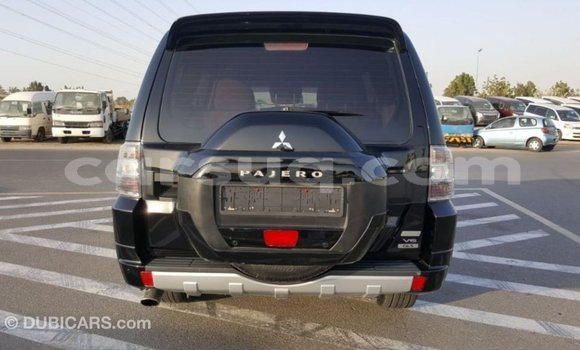 Acheter Import Voiture Mitsubishi Pajero Noir à Import - Dubai, Barh el Gazel Acheter Import Voiture Mitsubishi Pajero Noir à Import - Dubai, Barh el Gazel