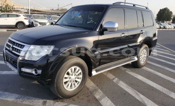 Acheter Import Voiture Mitsubishi Pajero Noir à Import - Dubai, Barh el Gazel Acheter Import Voiture Mitsubishi Pajero Noir à Import - Dubai, Barh el Gazel