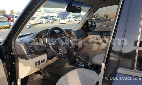 Acheter Import Voiture Mitsubishi Pajero Noir à Import - Dubai, Barh el Gazel Acheter Import Voiture Mitsubishi Pajero Noir à Import - Dubai, Barh el Gazel