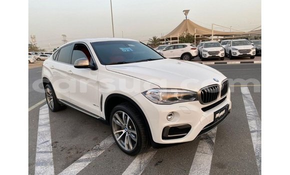 Acheter Import Voiture BMW X6 Blanc à Import - Dubai, Barh el Gazel