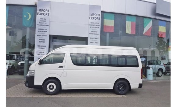 Buy Import Toyota Hiace White Car in Import - Dubai in Barh el Gazel Buy Import Toyota Hiace White Car in Import - Dubai in Barh el Gazel