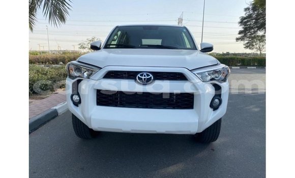 Acheter Import Voiture Toyota 4Runner Blanc à Import - Dubai, Barh el Gazel Acheter Import Voiture Toyota 4Runner Blanc à Import - Dubai, Barh el Gazel