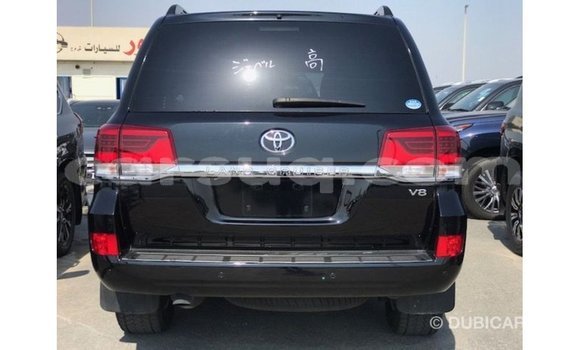 Acheter Import Voiture Toyota Land Cruiser Noir à Import - Dubai, Barh el Gazel Acheter Import Voiture Toyota Land Cruiser Noir à Import - Dubai, Barh el Gazel