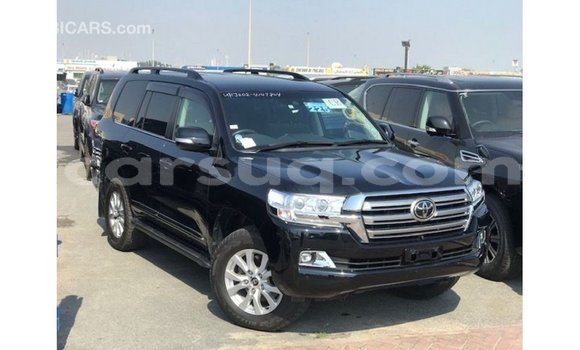 Acheter Import Voiture Toyota Land Cruiser Noir à Import - Dubai, Barh el Gazel Acheter Import Voiture Toyota Land Cruiser Noir à Import - Dubai, Barh el Gazel