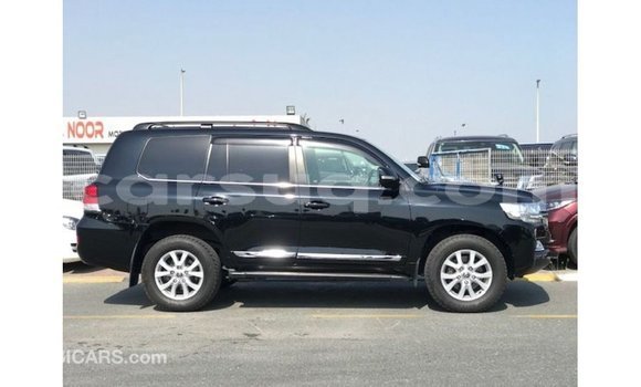 Acheter Import Voiture Toyota Land Cruiser Noir à Import - Dubai, Barh el Gazel Acheter Import Voiture Toyota Land Cruiser Noir à Import - Dubai, Barh el Gazel