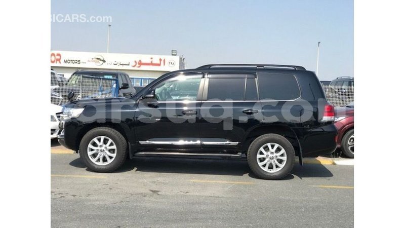Big with watermark toyota land cruiser barh el gazel import dubai 2952