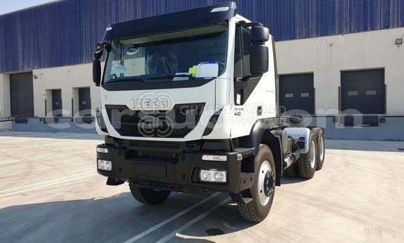 Acheter Neuf Utilitaire Iveco Trakker 440 Blanc à Import - Dubai, Barh el Gazel Acheter Neuf Utilitaire Iveco Trakker 440 Blanc à Import - Dubai, Barh el Gazel
