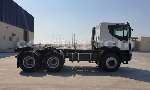 Acheter Neuf Utilitaire Iveco Trakker 440 Blanc à Import - Dubai, Barh el Gazel Acheter Neuf Utilitaire Iveco Trakker 440 Blanc à Import - Dubai, Barh el Gazel
