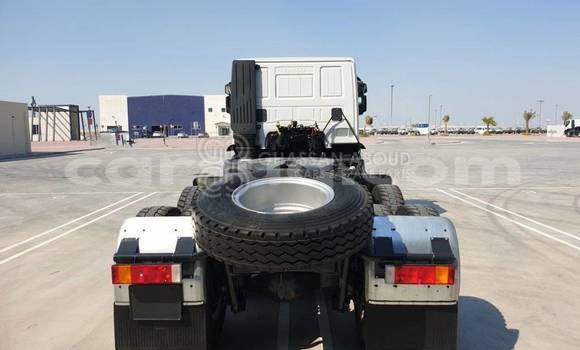 Acheter Neuf Utilitaire Iveco Trakker 440 Blanc à Import - Dubai, Barh el Gazel Acheter Neuf Utilitaire Iveco Trakker 440 Blanc à Import - Dubai, Barh el Gazel