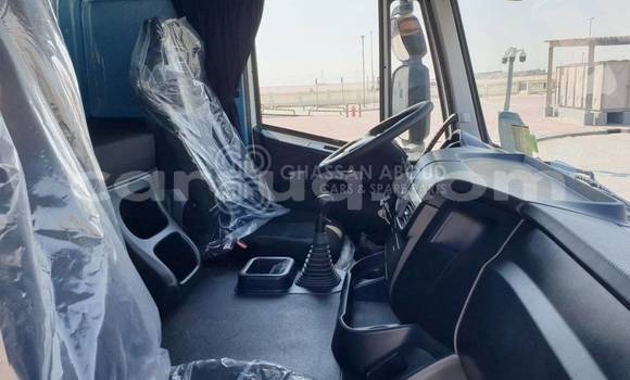 Acheter Neuf Utilitaire Iveco Trakker 440 Blanc à Import - Dubai, Barh el Gazel Acheter Neuf Utilitaire Iveco Trakker 440 Blanc à Import - Dubai, Barh el Gazel