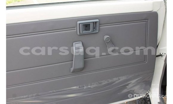 Buy Import Toyota Land Cruiser White Car in Import - Dubai in Barh el Gazel Buy Import Toyota Land Cruiser White Car in Import - Dubai in Barh el Gazel