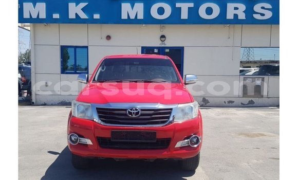 Acheter Import Voiture Toyota Hilux Rouge à Import - Dubai, Barh el Gazel Acheter Import Voiture Toyota Hilux Rouge à Import - Dubai, Barh el Gazel