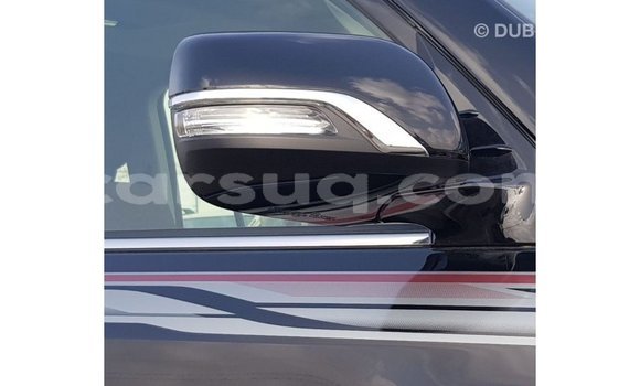 Acheter Import Voiture Toyota Land Cruiser Noir à Import - Dubai, Barh el Gazel Acheter Import Voiture Toyota Land Cruiser Noir à Import - Dubai, Barh el Gazel