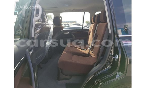 Acheter Import Voiture Toyota Land Cruiser Noir à Import - Dubai, Barh el Gazel Acheter Import Voiture Toyota Land Cruiser Noir à Import - Dubai, Barh el Gazel