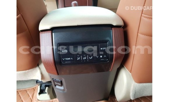 Acheter Import Voiture Toyota Prado Blanc à Import - Dubai, Barh el Gazel Acheter Import Voiture Toyota Prado Blanc à Import - Dubai, Barh el Gazel