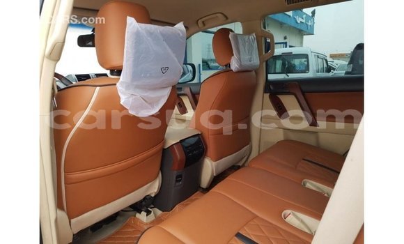 Acheter Import Voiture Toyota Prado Blanc à Import - Dubai, Barh el Gazel Acheter Import Voiture Toyota Prado Blanc à Import - Dubai, Barh el Gazel