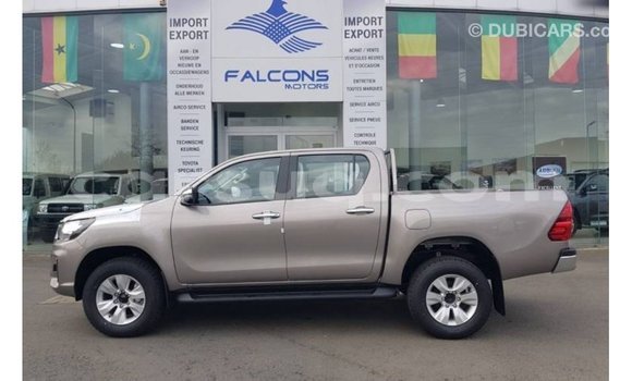 Buy Import Toyota Hilux Other Car in Import - Dubai in Barh el Gazel Buy Import Toyota Hilux Other Car in Import - Dubai in Barh el Gazel