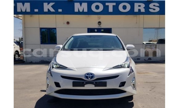 Acheter Import Voiture Toyota Prius Blanc à Import - Dubai, Barh el Gazel Acheter Import Voiture Toyota Prius Blanc à Import - Dubai, Barh el Gazel