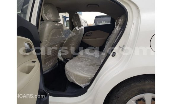 Acheter Import Voiture Kia Rio Blanc à Import - Dubai, Barh el Gazel Acheter Import Voiture Kia Rio Blanc à Import - Dubai, Barh el Gazel