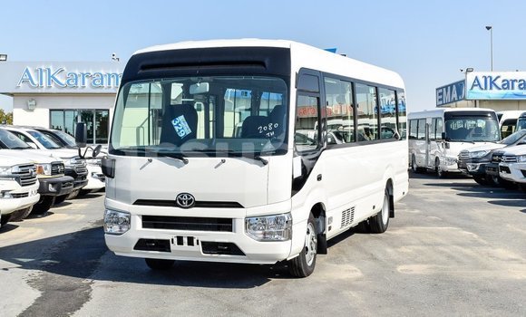 Acheter Import Voiture Toyota Coaster Blanc à Import - Dubai, Barh el Gazel Acheter Import Voiture Toyota Coaster Blanc à Import - Dubai, Barh el Gazel