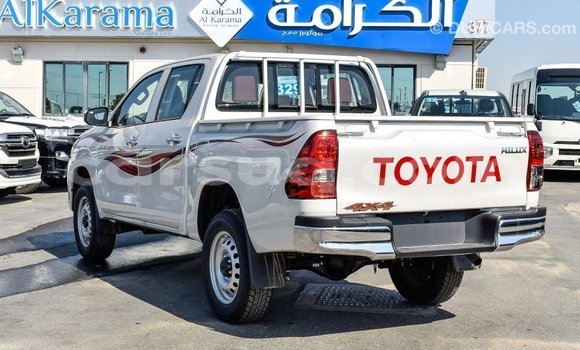 Buy Import Toyota Hilux White Car in Import - Dubai in Barh el Gazel Buy Import Toyota Hilux White Car in Import - Dubai in Barh el Gazel