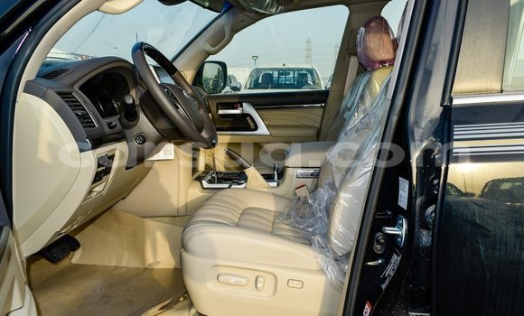 Buy Import Toyota Land Cruiser Black Car in Import - Dubai in Barh el Gazel Buy Import Toyota Land Cruiser Black Car in Import - Dubai in Barh el Gazel