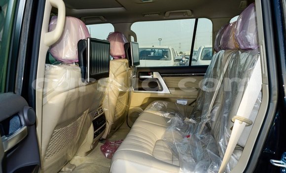 Buy Import Toyota Land Cruiser Black Car in Import - Dubai in Barh el Gazel Buy Import Toyota Land Cruiser Black Car in Import - Dubai in Barh el Gazel