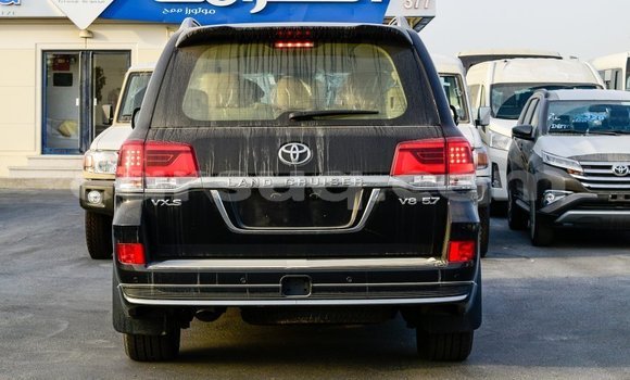Buy Import Toyota Land Cruiser Black Car in Import - Dubai in Barh el Gazel Buy Import Toyota Land Cruiser Black Car in Import - Dubai in Barh el Gazel