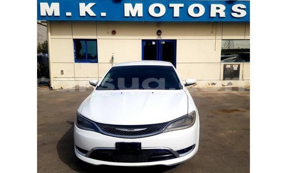 Acheter Import Voiture Chrysler 200 Blanc à Import - Dubai, Barh el Gazel