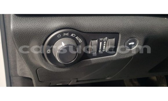 Acheter Import Voiture Chrysler 200 Blanc à Import - Dubai, Barh el Gazel Acheter Import Voiture Chrysler 200 Blanc à Import - Dubai, Barh el Gazel