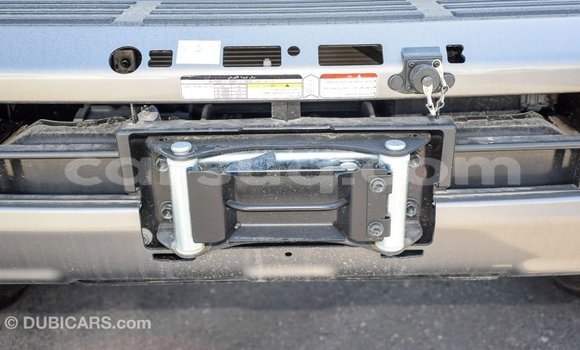 Acheter Import Voiture Toyota Land Cruiser Beige à Import - Dubai, Barh el Gazel Acheter Import Voiture Toyota Land Cruiser Beige à Import - Dubai, Barh el Gazel