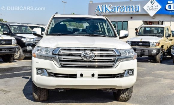Buy Import Toyota Land Cruiser White Car in Import - Dubai in Barh el Gazel Buy Import Toyota Land Cruiser White Car in Import - Dubai in Barh el Gazel