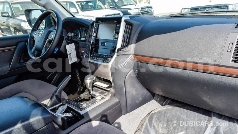 Big with watermark toyota land cruiser barh el gazel import dubai 3013