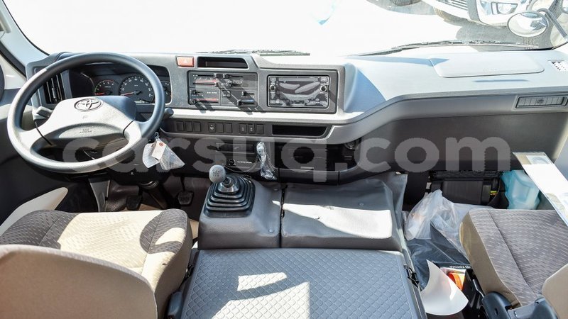 Big with watermark toyota coaster barh el gazel import dubai 3014