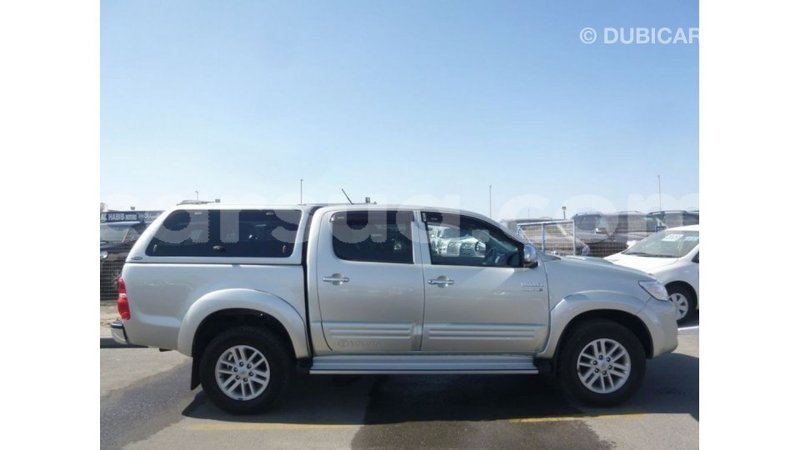 Big with watermark toyota hilux barh el gazel import dubai 3015