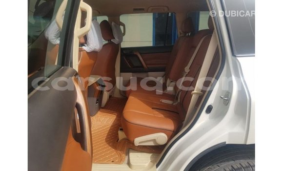 Acheter Import Voiture Toyota Land Cruiser Blanc à Import - Dubai, Barh el Gazel Acheter Import Voiture Toyota Land Cruiser Blanc à Import - Dubai, Barh el Gazel