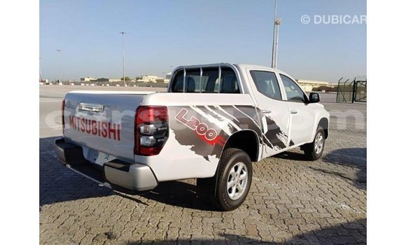 Buy Import Mitsubishi L200 White Car in Import - Dubai in Barh el Gazel Buy Import Mitsubishi L200 White Car in Import - Dubai in Barh el Gazel