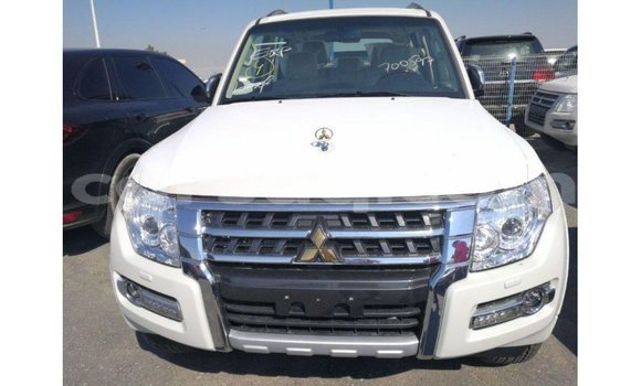 Buy Import Mitsubishi Pajero White Car in Import - Dubai in Barh el Gazel Buy Import Mitsubishi Pajero White Car in Import - Dubai in Barh el Gazel