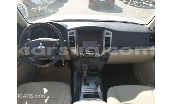 Buy Import Mitsubishi Pajero White Car in Import - Dubai in Barh el Gazel Buy Import Mitsubishi Pajero White Car in Import - Dubai in Barh el Gazel