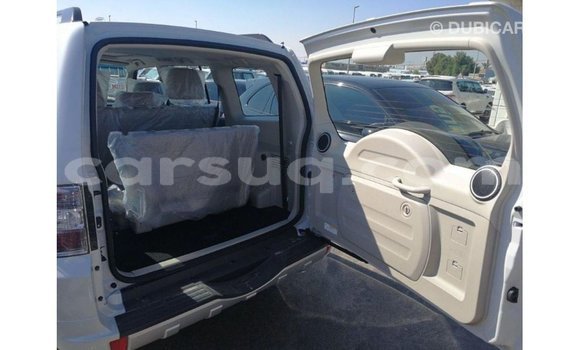 Buy Import Mitsubishi Pajero White Car in Import - Dubai in Barh el Gazel Buy Import Mitsubishi Pajero White Car in Import - Dubai in Barh el Gazel