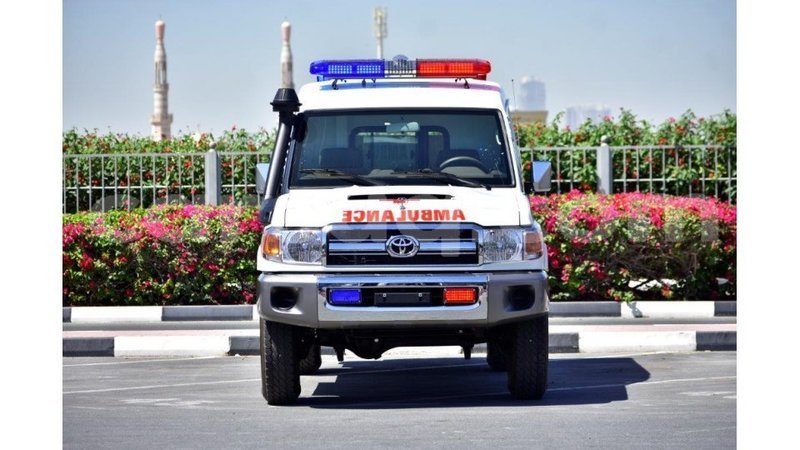 Big with watermark toyota land cruiser barh el gazel import dubai 3075