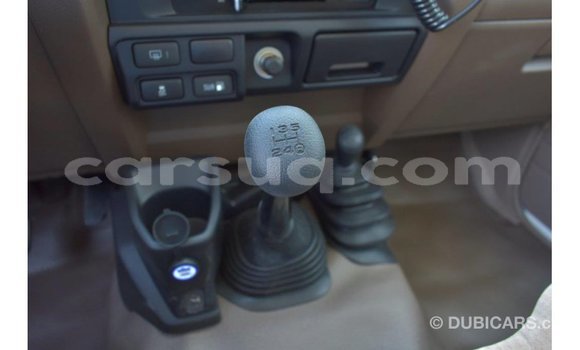 Acheter Import Voiture Toyota Land Cruiser Blanc à Import - Dubai, Barh el Gazel Acheter Import Voiture Toyota Land Cruiser Blanc à Import - Dubai, Barh el Gazel