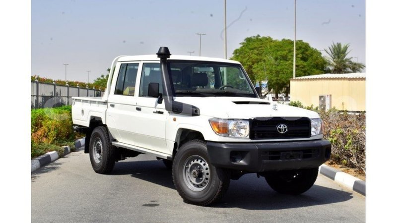 Big with watermark toyota land cruiser barh el gazel import dubai 3076
