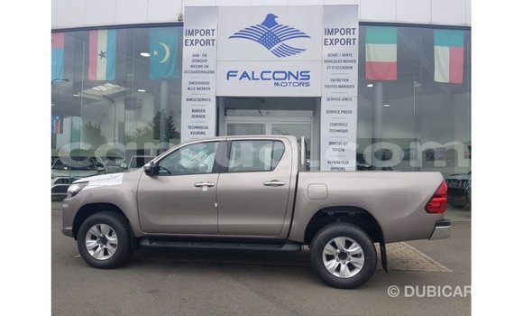 Buy Import Toyota Hilux Other Car in Import - Dubai in Barh el Gazel Buy Import Toyota Hilux Other Car in Import - Dubai in Barh el Gazel
