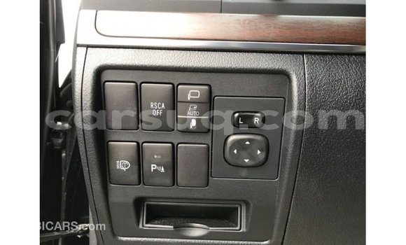 Acheter Import Voiture Toyota Land Cruiser Noir à Import - Dubai, Barh el Gazel Acheter Import Voiture Toyota Land Cruiser Noir à Import - Dubai, Barh el Gazel