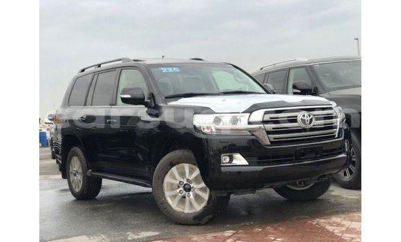 Acheter Import Voiture Toyota Land Cruiser Noir à Import - Dubai, Barh el Gazel Acheter Import Voiture Toyota Land Cruiser Noir à Import - Dubai, Barh el Gazel