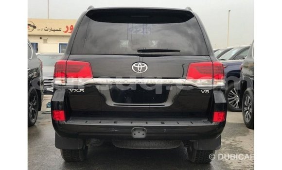 Acheter Import Voiture Toyota Land Cruiser Noir à Import - Dubai, Barh el Gazel Acheter Import Voiture Toyota Land Cruiser Noir à Import - Dubai, Barh el Gazel