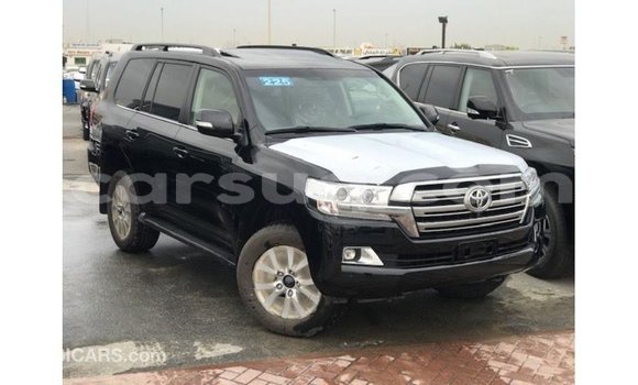 Acheter Import Voiture Toyota Land Cruiser Noir à Import - Dubai, Barh el Gazel Acheter Import Voiture Toyota Land Cruiser Noir à Import - Dubai, Barh el Gazel