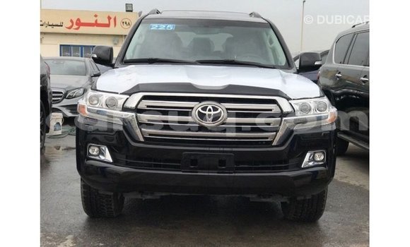 Acheter Import Voiture Toyota Land Cruiser Noir à Import - Dubai, Barh el Gazel Acheter Import Voiture Toyota Land Cruiser Noir à Import - Dubai, Barh el Gazel
